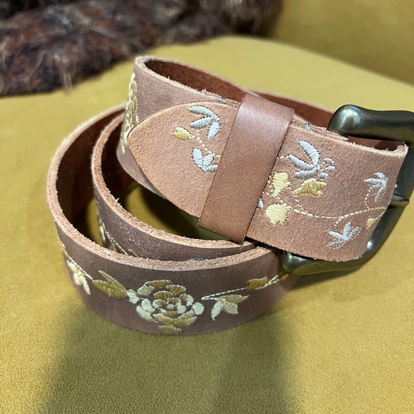 Linea Pelle Accessories - Linea Pelle Embroidered Belt